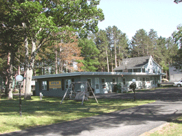 Motel by Lake Superior near Marquette MI