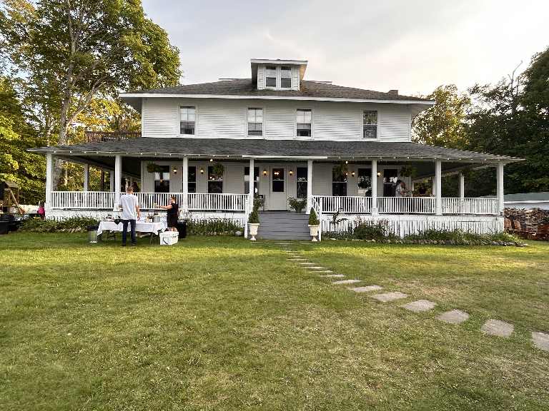 Curtis, Mi Country Inn